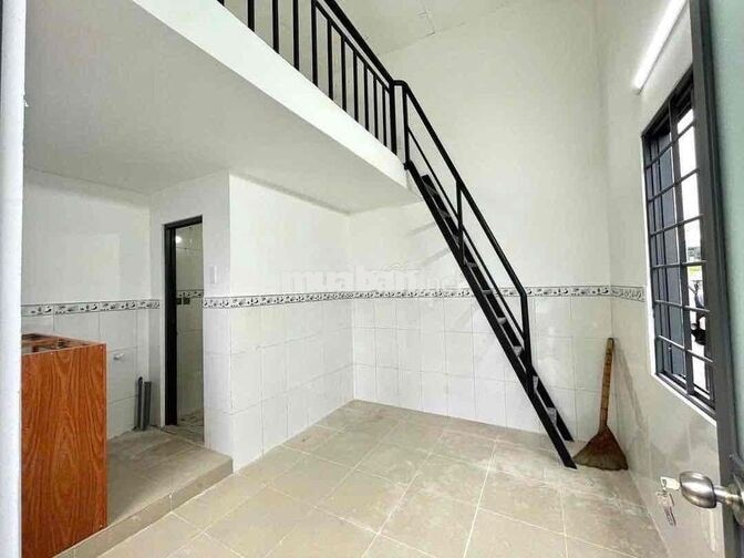 PHÒNG GÁC BAN CÔNG CỬA SỔ TRỜI MỚI XÂY GẦN AEON TÂN PHÚ, ĐH HUIT, VHU