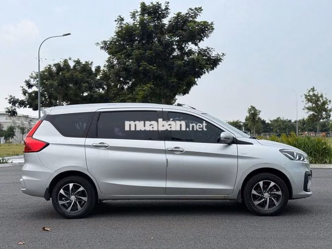 Suzuki Ertiga 2023 1.5AT Bạc 37.500km