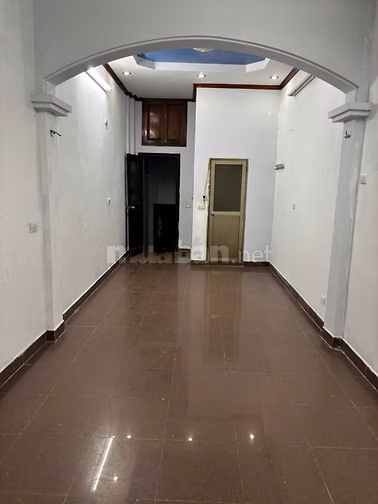 cho hộ gia đình, nữ thuê T3 phố Nguyễn ngọc Nại DT50m giá 5 tr/T 