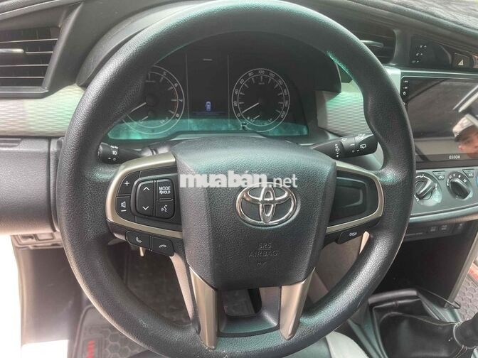 Toyota Innova 2.0E 2019 Số sàn 8 chỗ Trắng