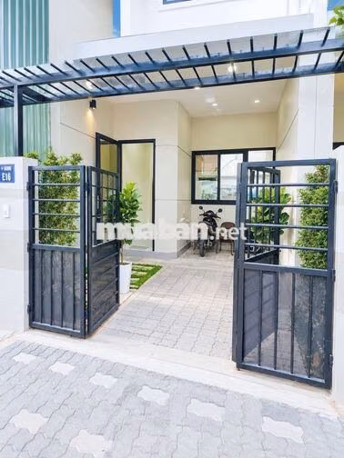Cho Thuê Nhà Phố An Phú Thuân An 2 Tầng 2PN Sân Ô Tô Chỉ 7 Triệu/Tháng