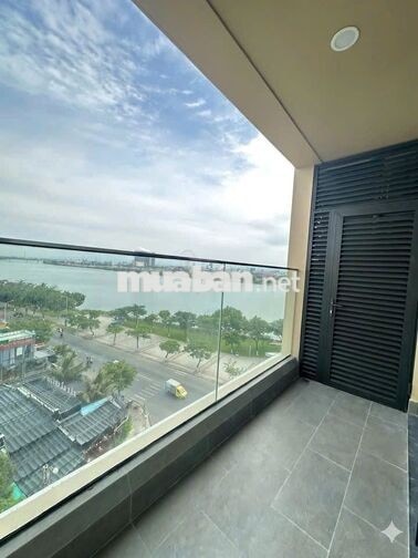 CĂN HỘ STUDIO HIỆN ĐẠI TẦNG TRUNG VIEW SÔNG CỰC ĐẸP, TRỐNG SẴN.