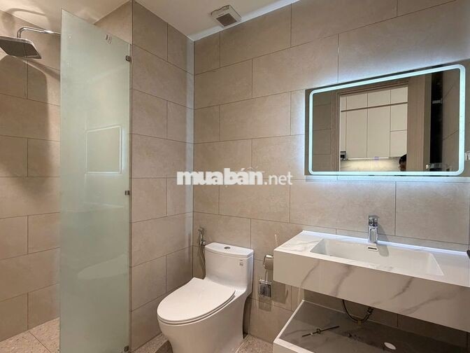 Căn hộ 2 phòng ngủ nhỏ view sông cực đẹp, nội thất xịn, trống sẵn