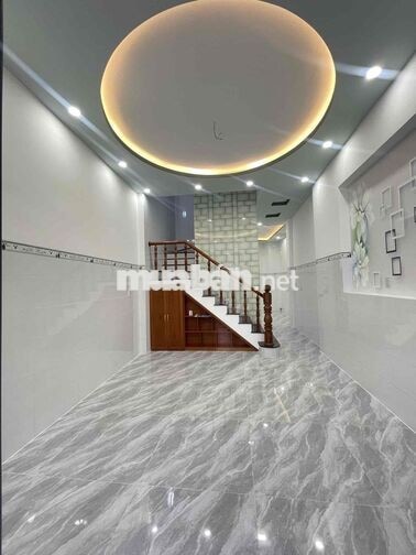 Nhà trệt 2 lầu mới hẻm Bờ Hồ Huỳnh Cương