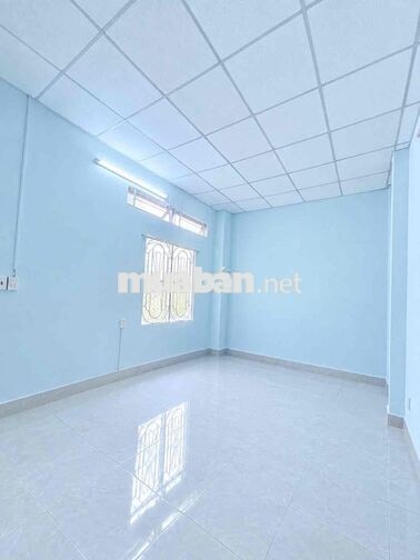 Cho Thuê Nhà Siêu Rộng DT 5x27m Sân Đậu Ôtô 2Pn 2Wc Đường Xe Tải