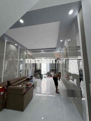 cho thuê nhà 8tr : dt 4x13 ,3p, 2tolet