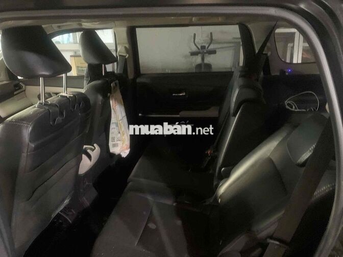 Toyota Veloz Cross 7 chỗ Đen Indonesia 71.000 km