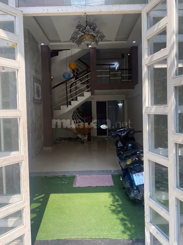Cho Thuê Mặt Bằng : 637C  Trần Hưng Đạo P.1 Q.5 - dt:4x12m - dtsd:65m2