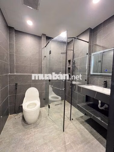 BÁN NHÀ HUỲNH VĂN BÁNH PHÚ NHUẬN