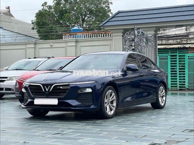 Vinfast Lux A Base 2022 Xanh 36000 km