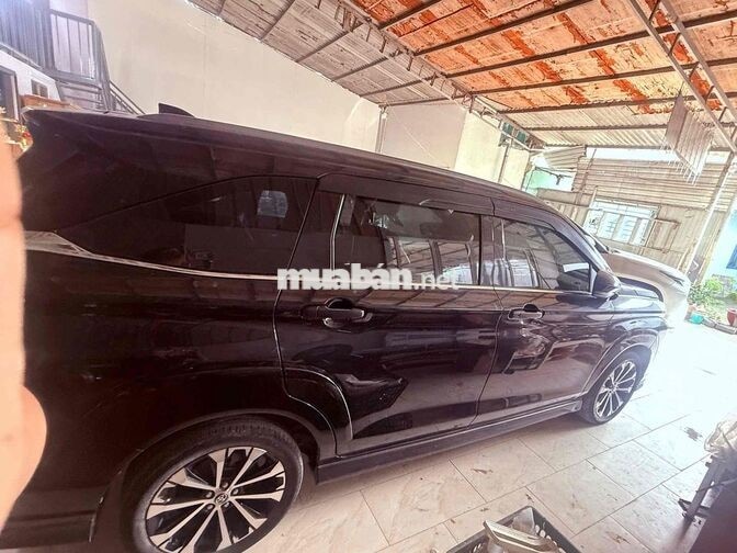 Toyota Veloz Cross 7 chỗ Đen Indonesia 71.000 km