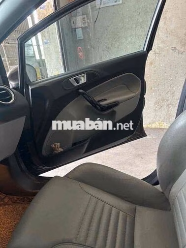 Ford Fiesta 1.5 AT bản full xe lướt