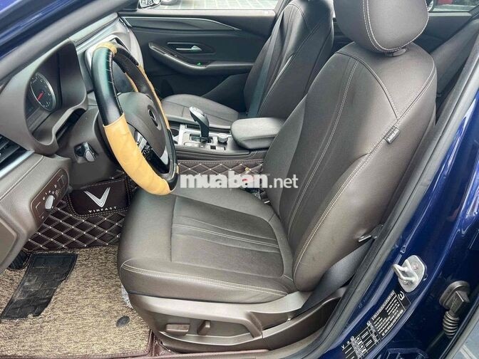 Vinfast Lux A Base 2022 Xanh 36000 km