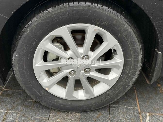 Hyundai Accent 1.4 AT 2020 Đen Lên Full option