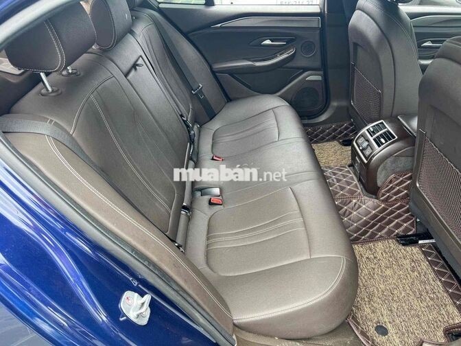 Vinfast Lux A Base 2022 Xanh 36000 km