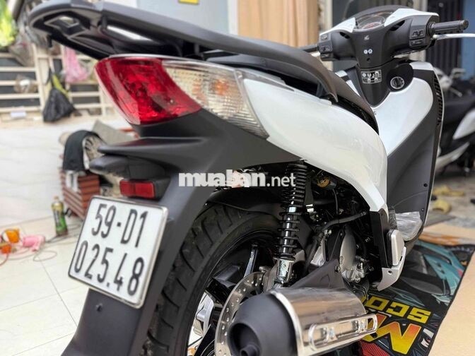 Honda SH150 2011 Trắng