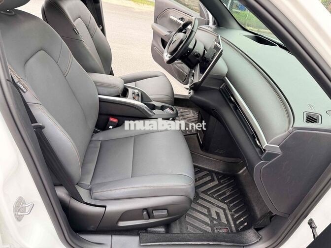 ✅VF6 Plus 2024 full Options ODO 17.000km zin 100%