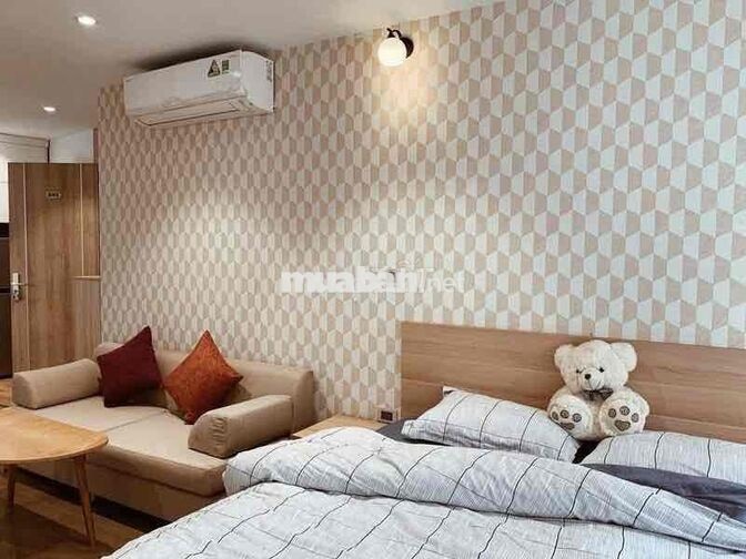 Phòng studio, cửa sổ trời_diện tích 35m2_ hẻm 7 Phan Đăng Lưu