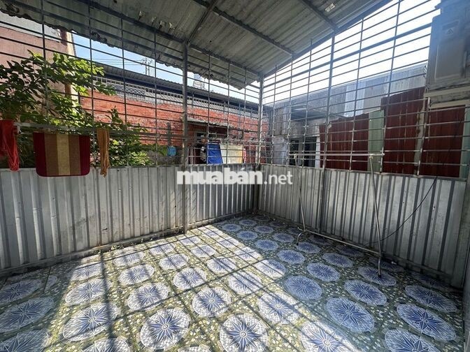 Nhà trệt rộng 2PN giáp KDC Hàng Bàng chỉ 6 triệu