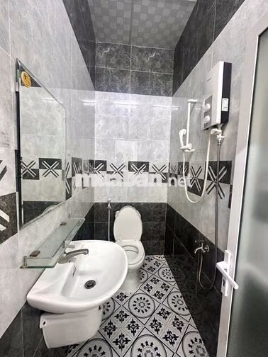 Nhà trệt rộng 2PN giáp KDC Hàng Bàng chỉ 6 triệu