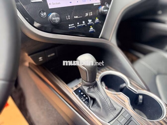 Toyota Camry 2.5Q 2021 Nâu siêu lướt!!!