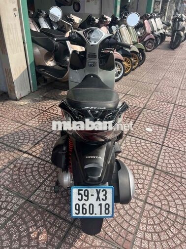 Honda SH Mode 2024 Xám xi măng 3250 km