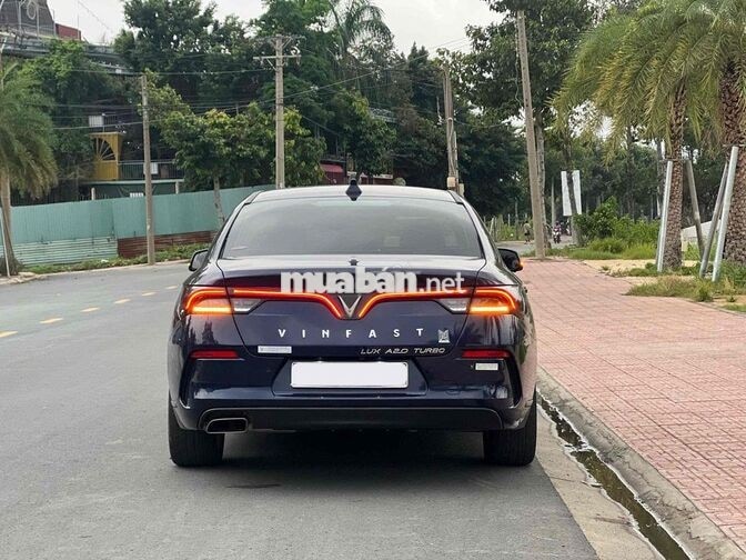 Vinfast Lux A Base 2022 36000 km Xám