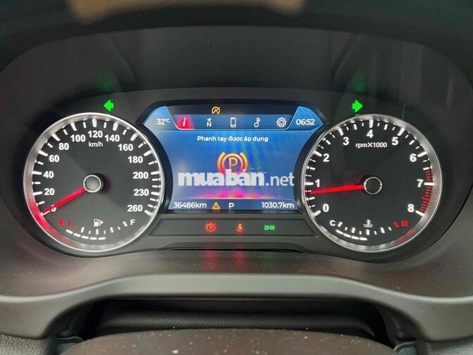 Vinfast Lux A Base 2022 36000 km Xám