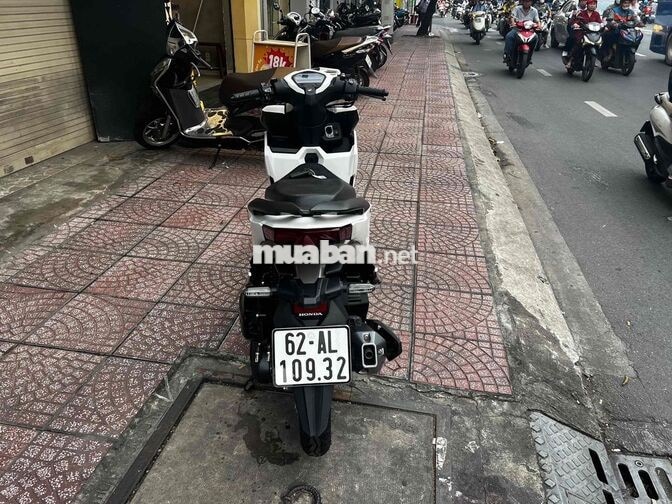 Honda Vario 125 2024 Trắng Smartkey 15000 km
