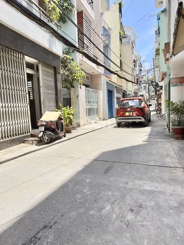 BÁN NHÀ HUỲNH VĂN BÁNH QUẬN PHÚ NHUẬN 