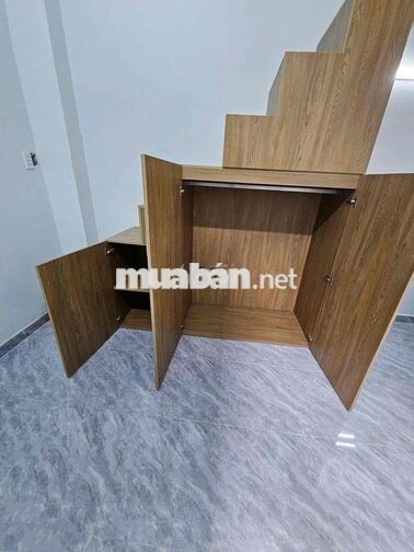 Phòng gác cao 2m cho thuê giá rẻ - Gần ĐH Mở ( ở được 3-4ng )