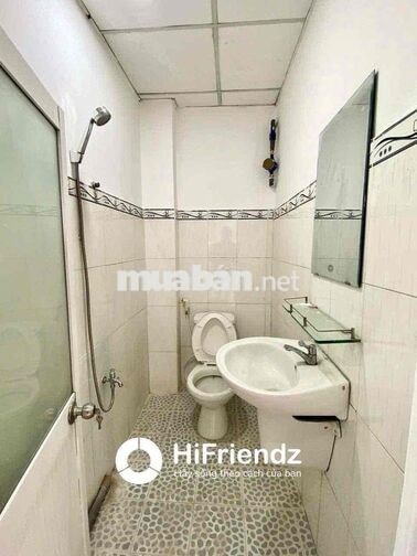 Phòng gác cao 2m cho thuê giá rẻ - Gần ĐH Mở ( ở được 3-4ng )