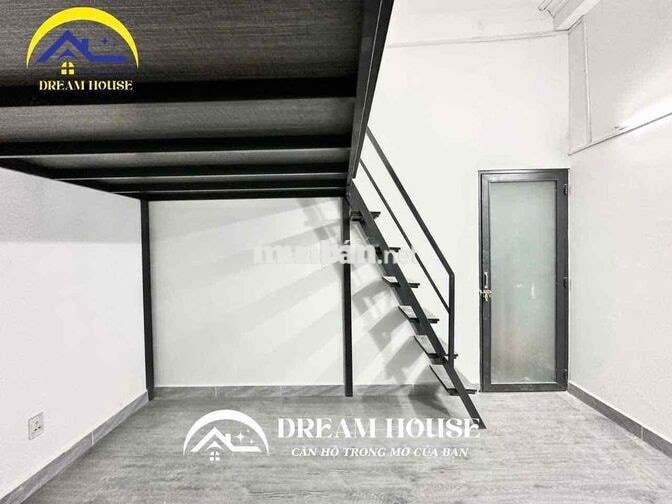 CHDV DUPLEX CỬA SỔ TRỜI, SẴN MÁY LẠNH, QUA ĐH VĂN HIẾN CHỈ 6P ĐI XE