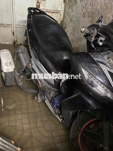 SYM Shark 125 Đen