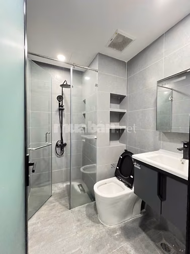 BÁN NHÀ HUỲNH VĂN BÁNH QUẬN PHÚ NHUẬN 