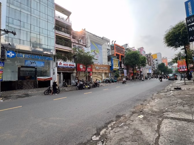 ✨ CHUYỂN NHƯỢNG TOÀ NHÀ HẦM + 10 TẦNG ĐẮC ĐỊA TẠI QUẬN 10!!!