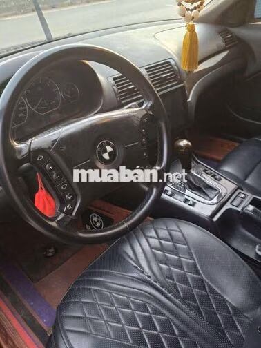 BMW 318i 2004 số Tự động