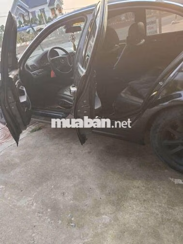 BMW 318i 2004 số Tự động