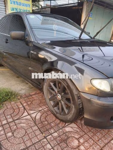 BMW 318i 2004 số Tự động