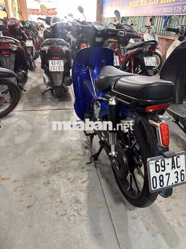 Cúp 50 C C 2024 Xanh Đen 3.000 km bs 69
