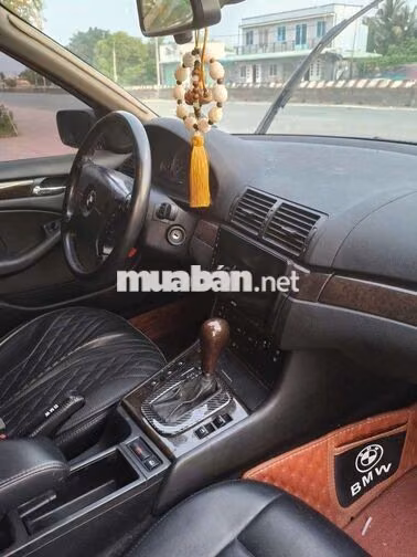 BMW 318i 2004 số Tự động