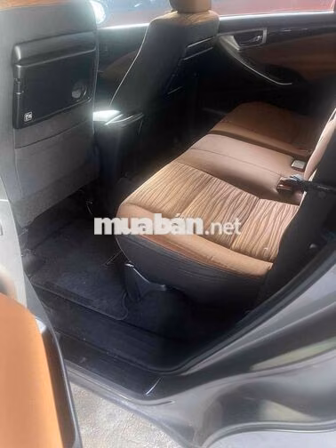 Toyota Innova 2016 7 chỗ Tự động Xám