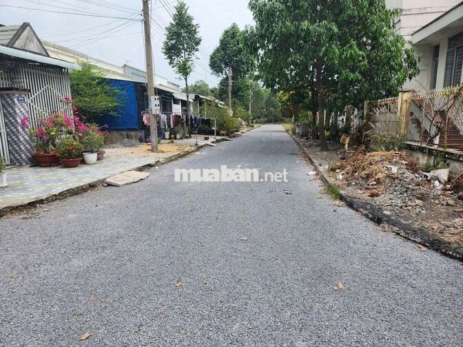 Giảm ngay 200 triệu ! bán đất 100m2 ngay X.Đức Hòa ,Tây Ninh Giá 600tr