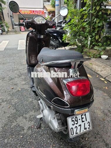 Piaggio Vespa LX 125. 2012 còn đẹp. máy êm zin 