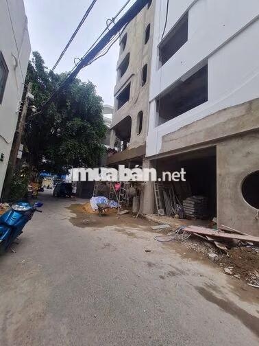 Cho thuê mặt bằng làm văn phòng hoặc cửa hàng trưng bảy, xe hơi đỗ cửa