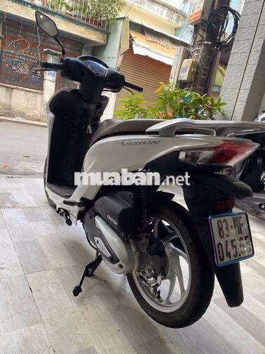 Honda Vision 2024 Trắng đen