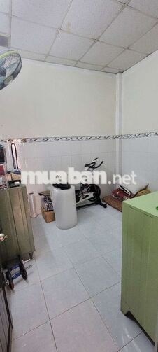 👉Cho thuê  nhà  nguyên căn  phạm  hùng  khu  vực  c kế  Q8 