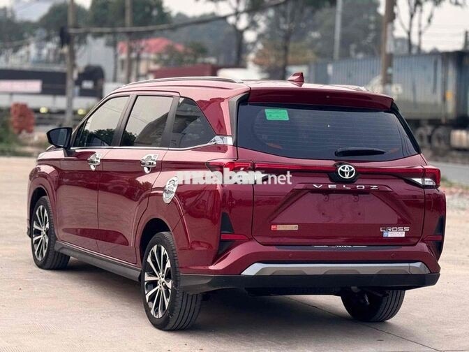 Toyota Veloz Cross 2023 Đỏ Xe gia đình