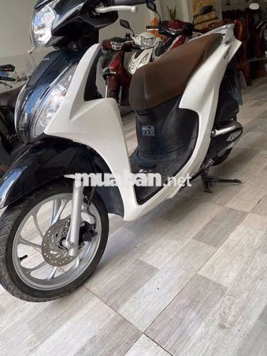 Honda Vision 2024 Trắng đen