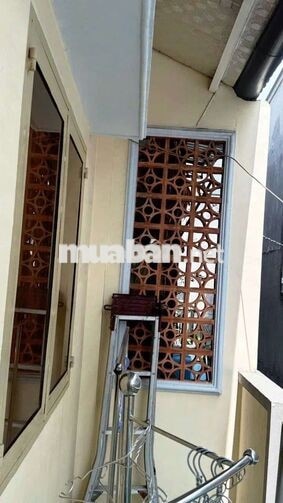 CHO THUÊ NHÀ NỘI THẤT CƠ BẢN SẠCH SẼ 